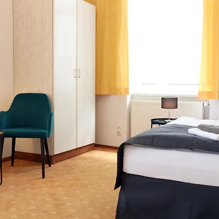 Hotel Saechsischer Hof 3*