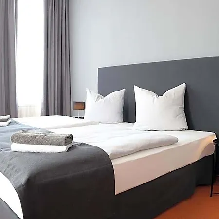 Saechsischer Hof 3*